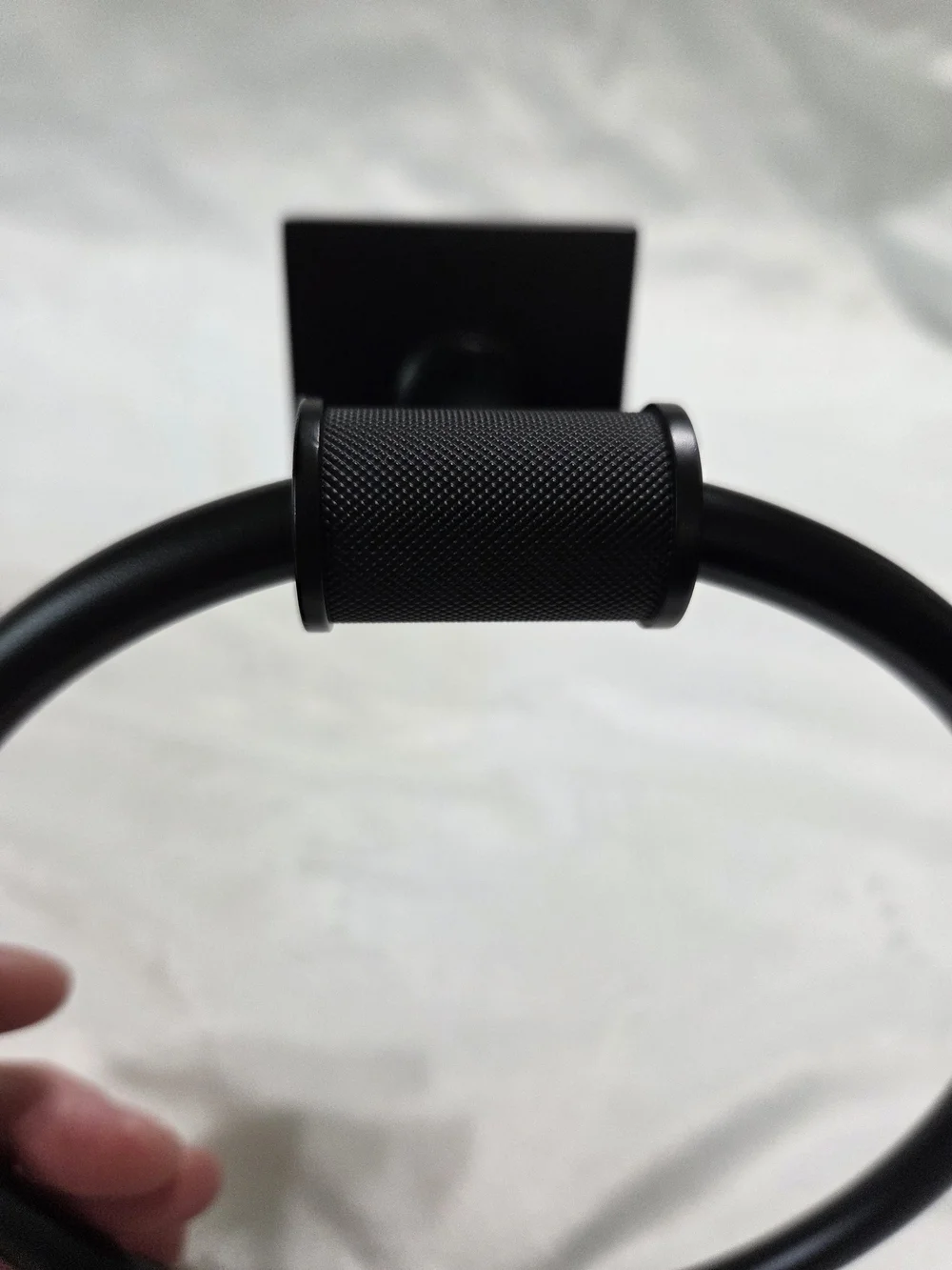 New Delta Averland Black Towel Ring AVE46-MB